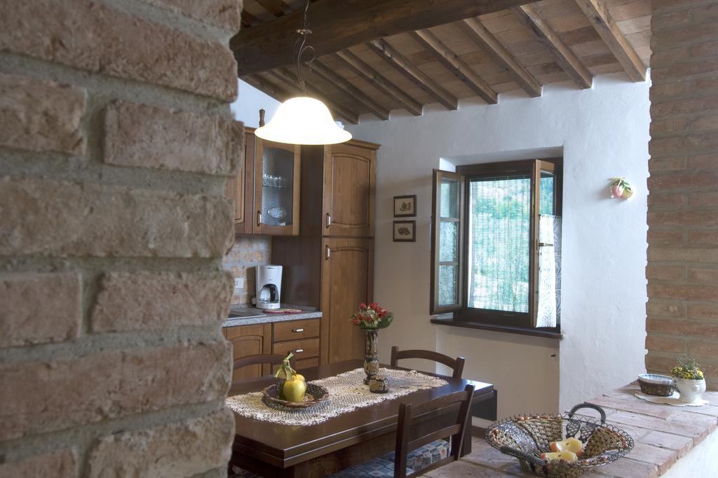 Casa Il Ponte Διαμέρισμα Chianni Δωμάτιο φωτογραφία